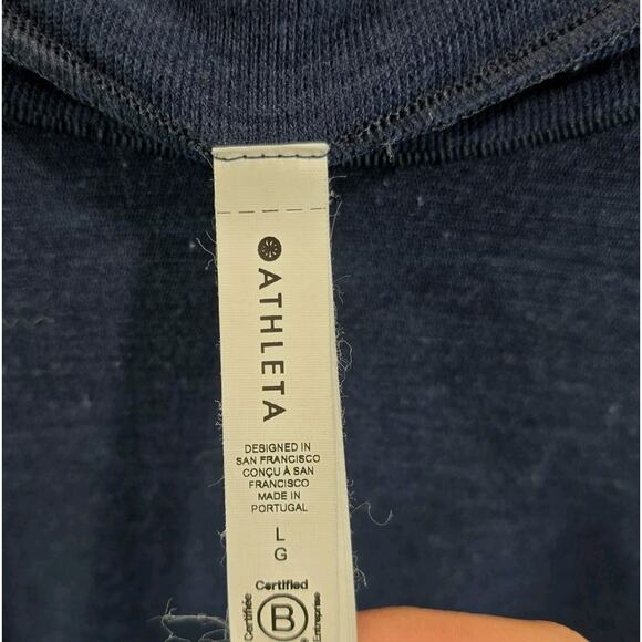 Athleta Shirt Womens Medium Navy Blue Merino Wool Baselayer Thumb Holes - Picture 3 of 11
